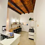 In Centro Frühstückspension Salerno