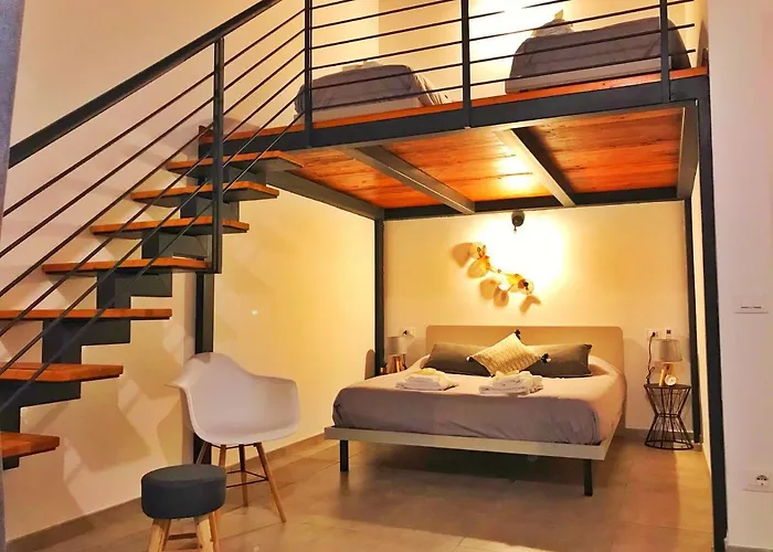 לינה וארוחת בוקר In Centro