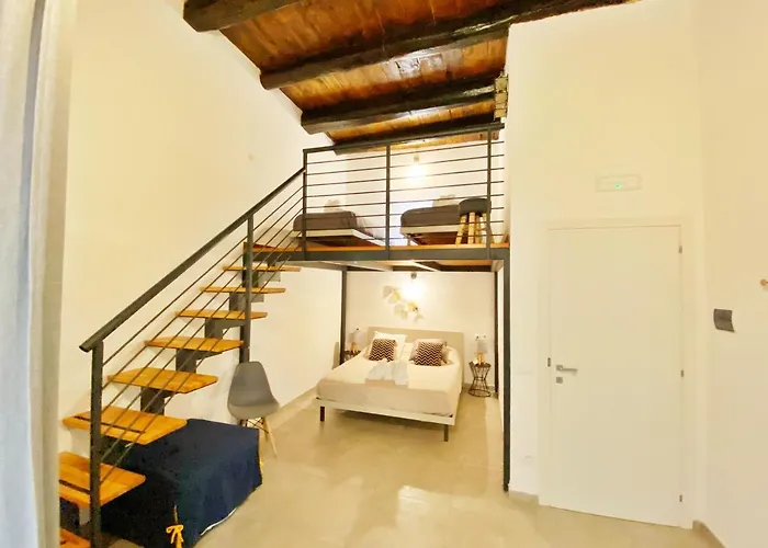 לינה וארוחת בוקר In Centro