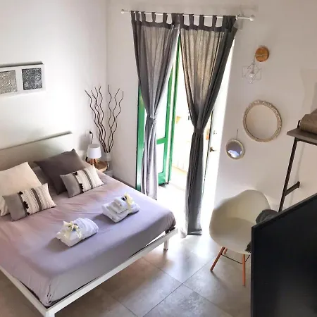 ベッド・アンド・ブレックファスト In Centro サレルノ