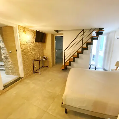 ベッド・アンド・ブレックファスト In Centro サレルノ