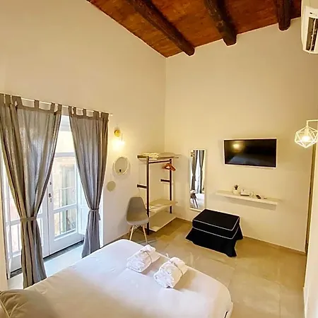 Bed & Breakfast In Centro 3*